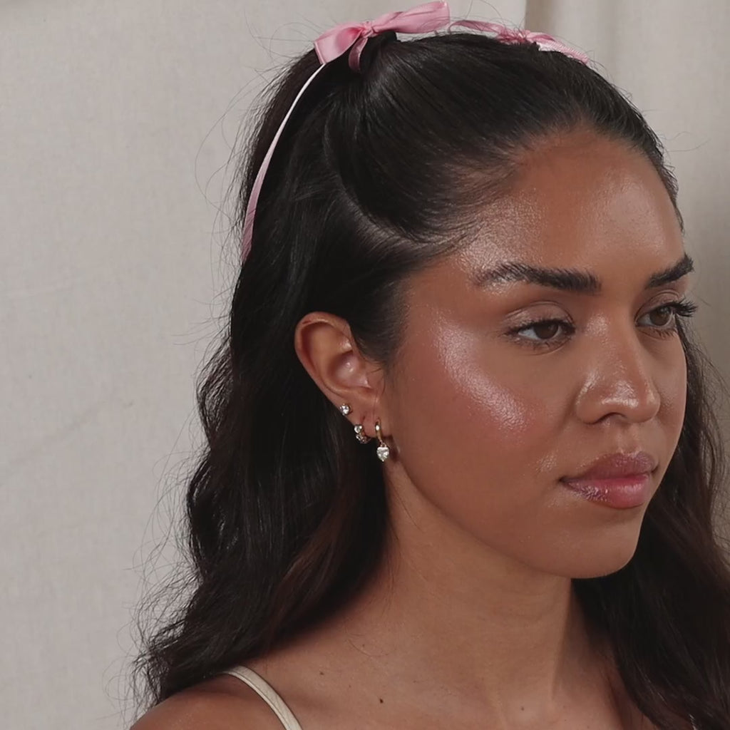 Huggies con forma de corazón de diamante