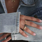 Bague délicate en pierre de lune ronde