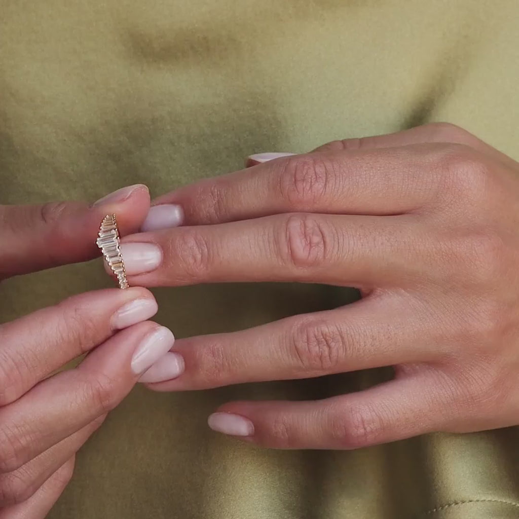 Art Deco Diamond Ring in 18K Gold