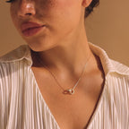 Collier incrusté d'opales entrelacées