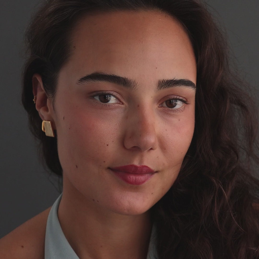 Ribbed Earrings in 18K Gold