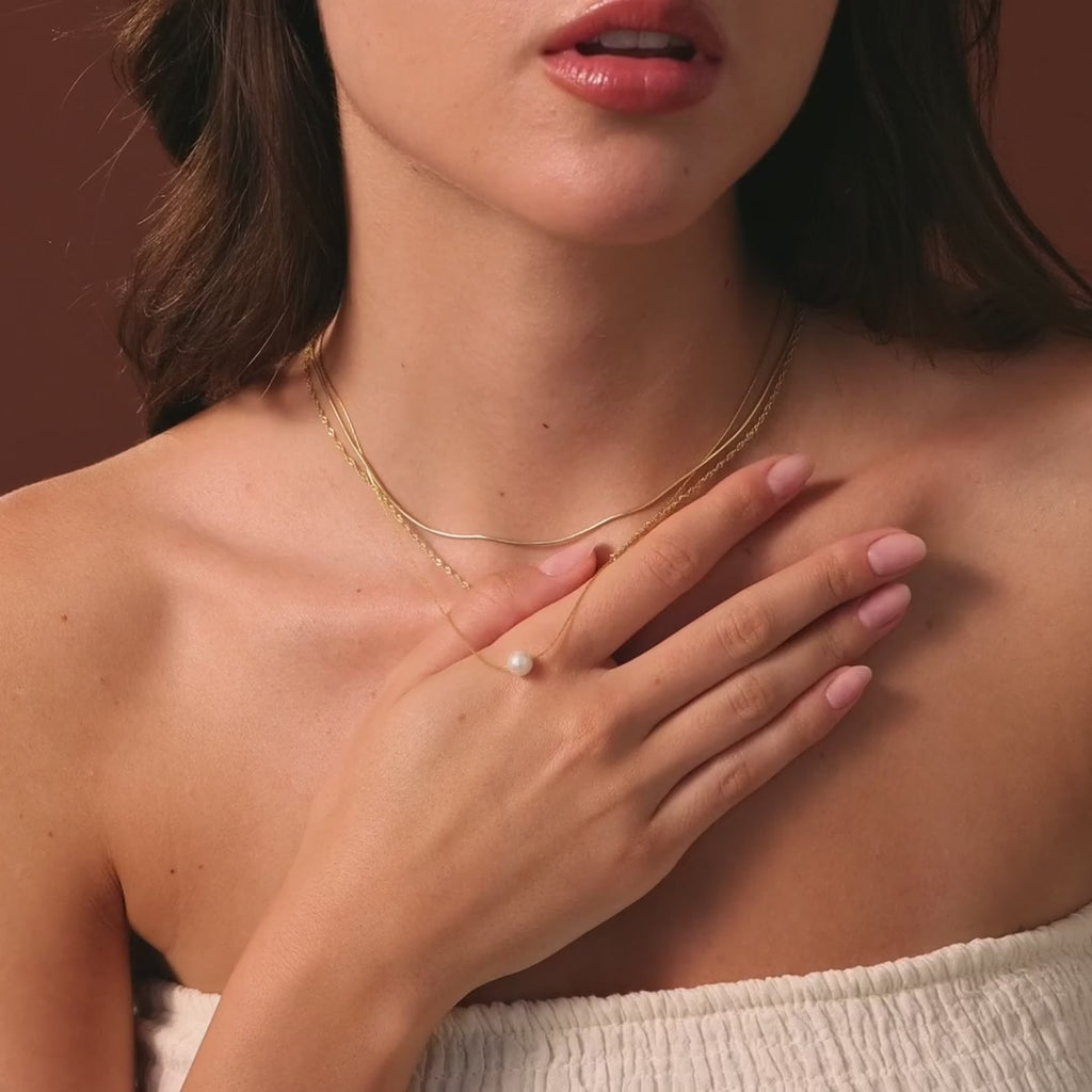 Dainty Pearl Dot Necklace