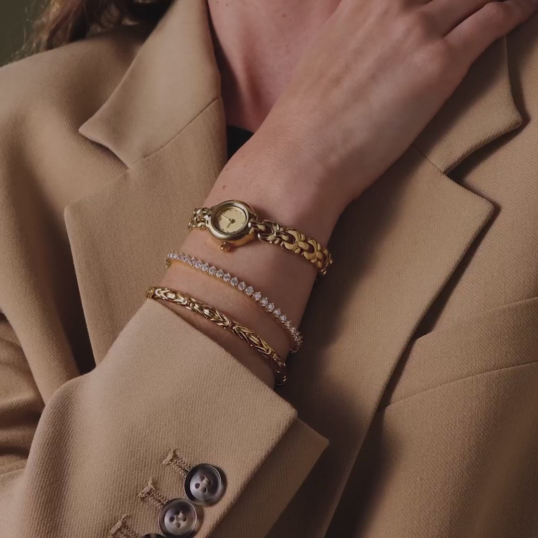 Petite Oval Link Timepiece