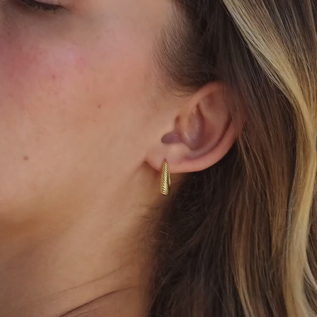 Aros acanalados atrevidos