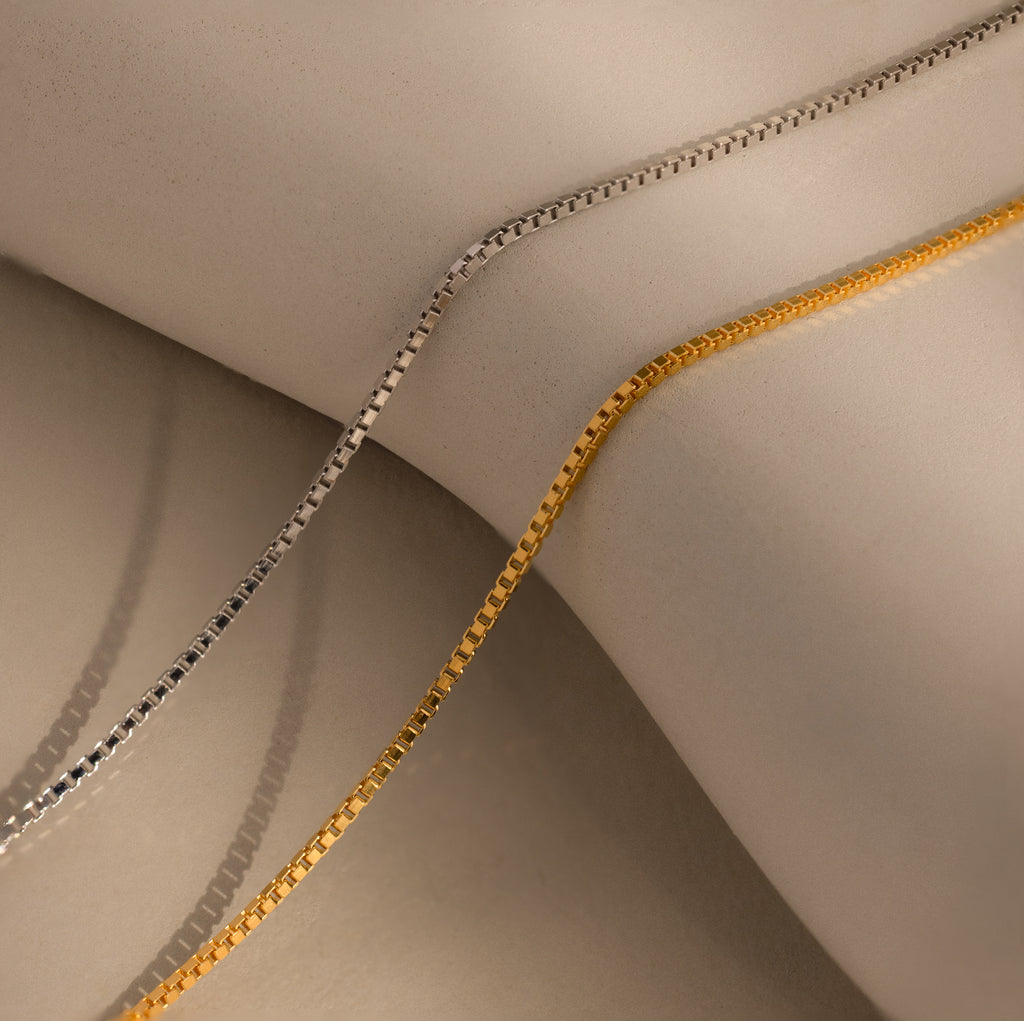 Collier chaîne boîte