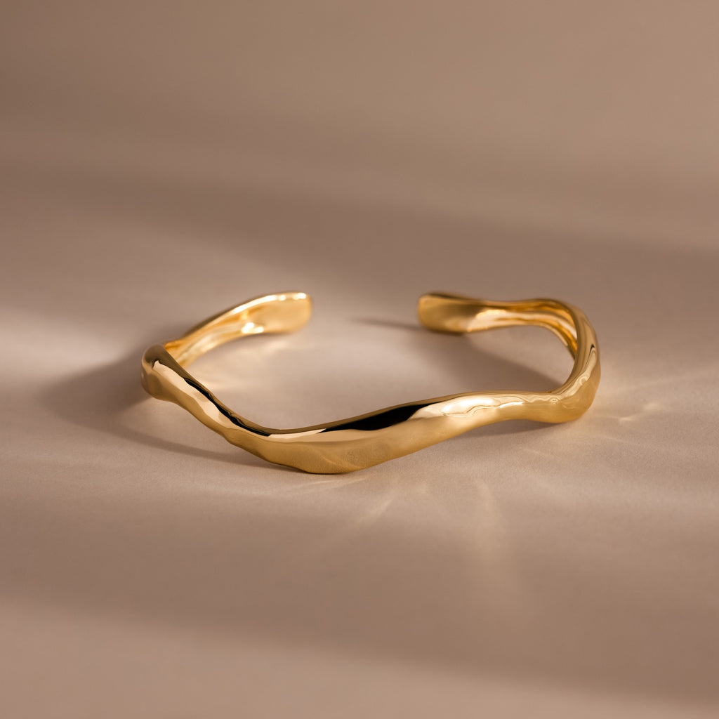 Organic Wavy Cuff Bracelet in 18K Gold