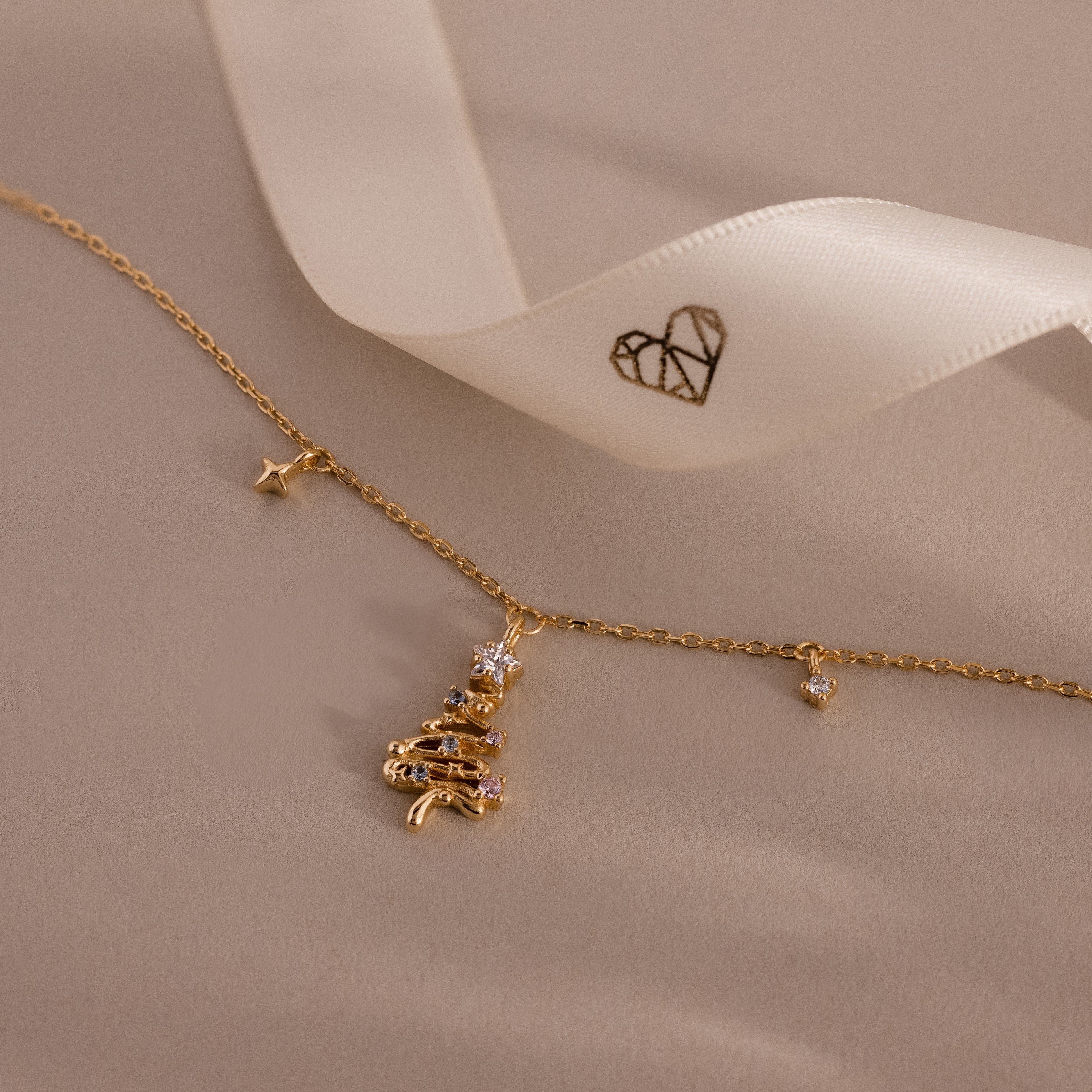 Holiday Diamond Tree Necklace in 18K Gold