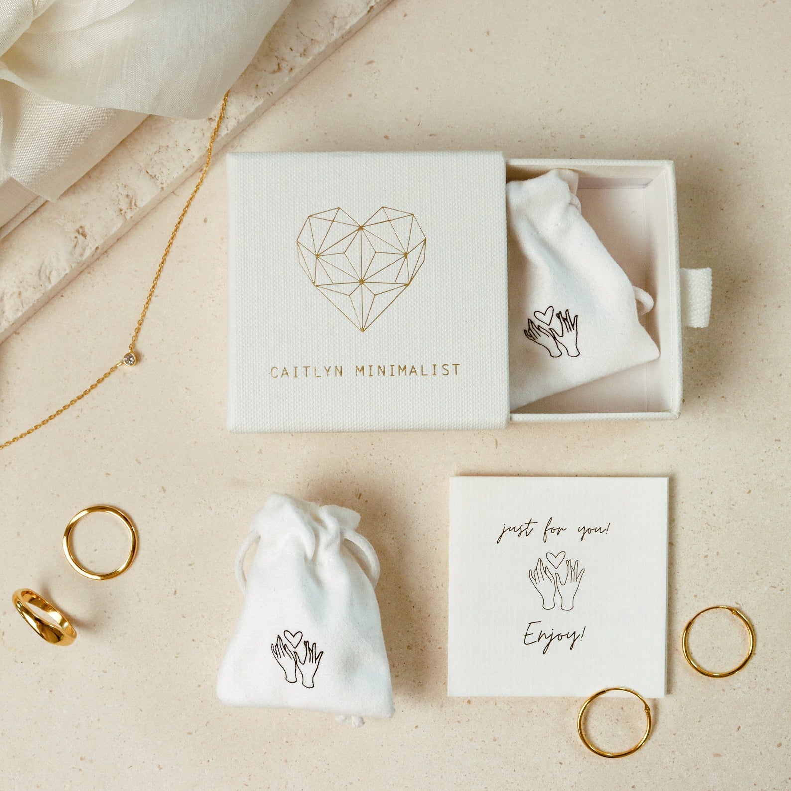 Custom Engraved Interlocking Family Necklace | Caitlyn Minimalist
