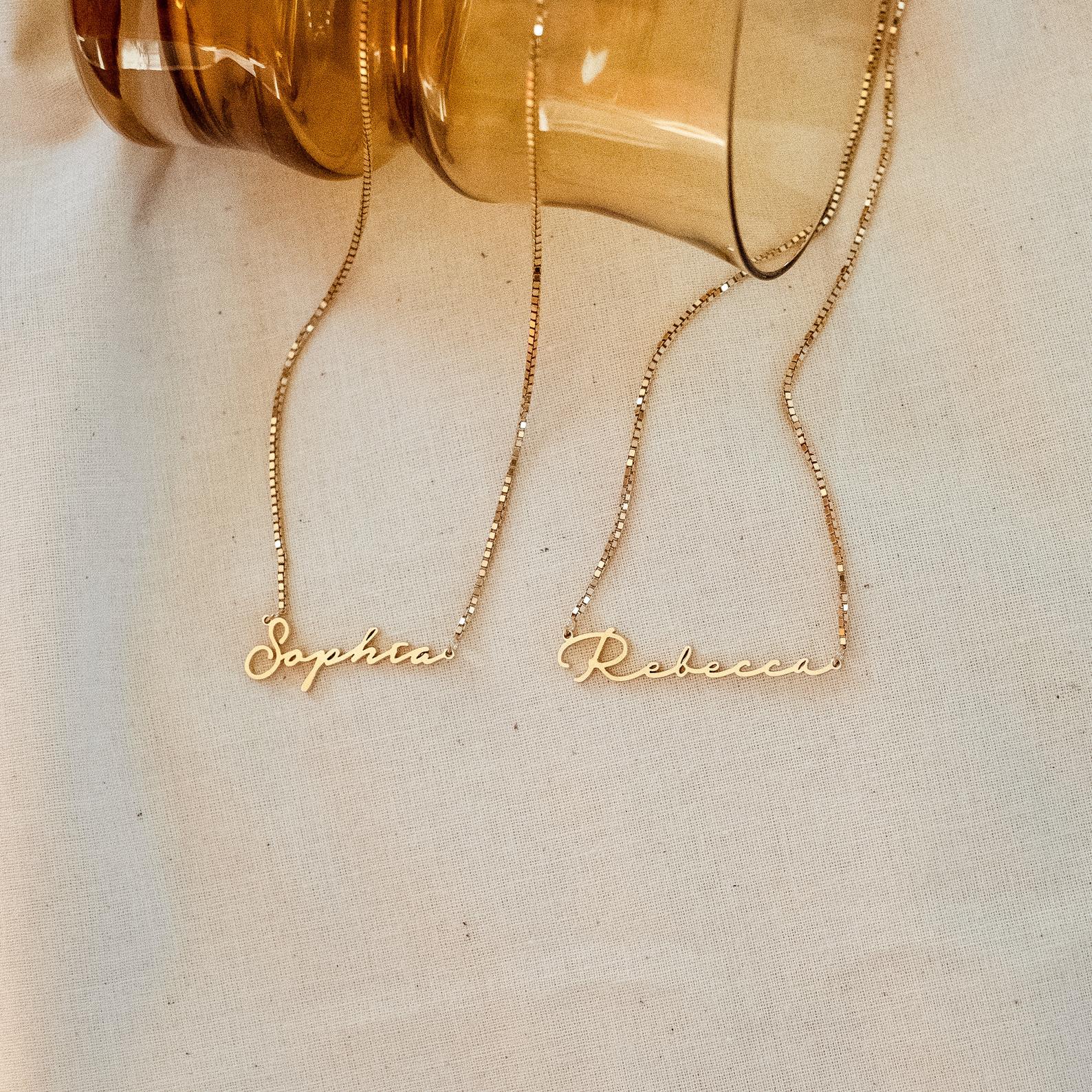 Venice Name Necklace in Box Chain