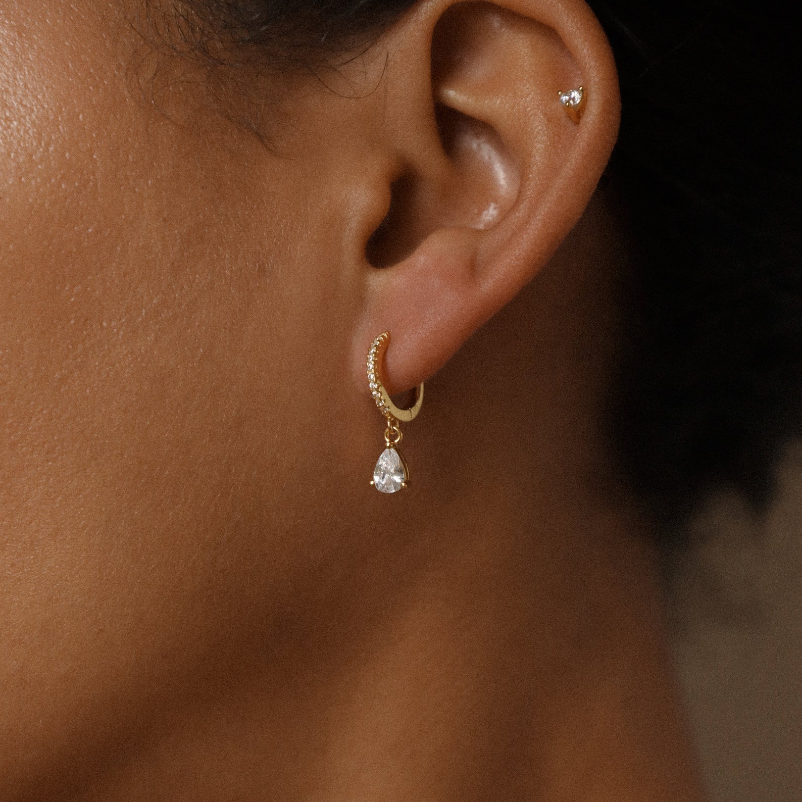 Top 240+ diamond gold long earrings latest