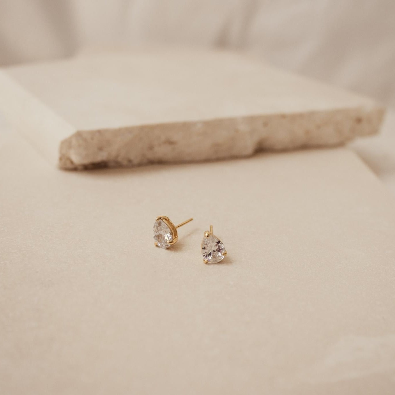 Lab Grown Diamond Studs - 2 Carat Radiant Earrings – Michael Gabriels