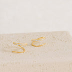 Huggies de alambre River Pave