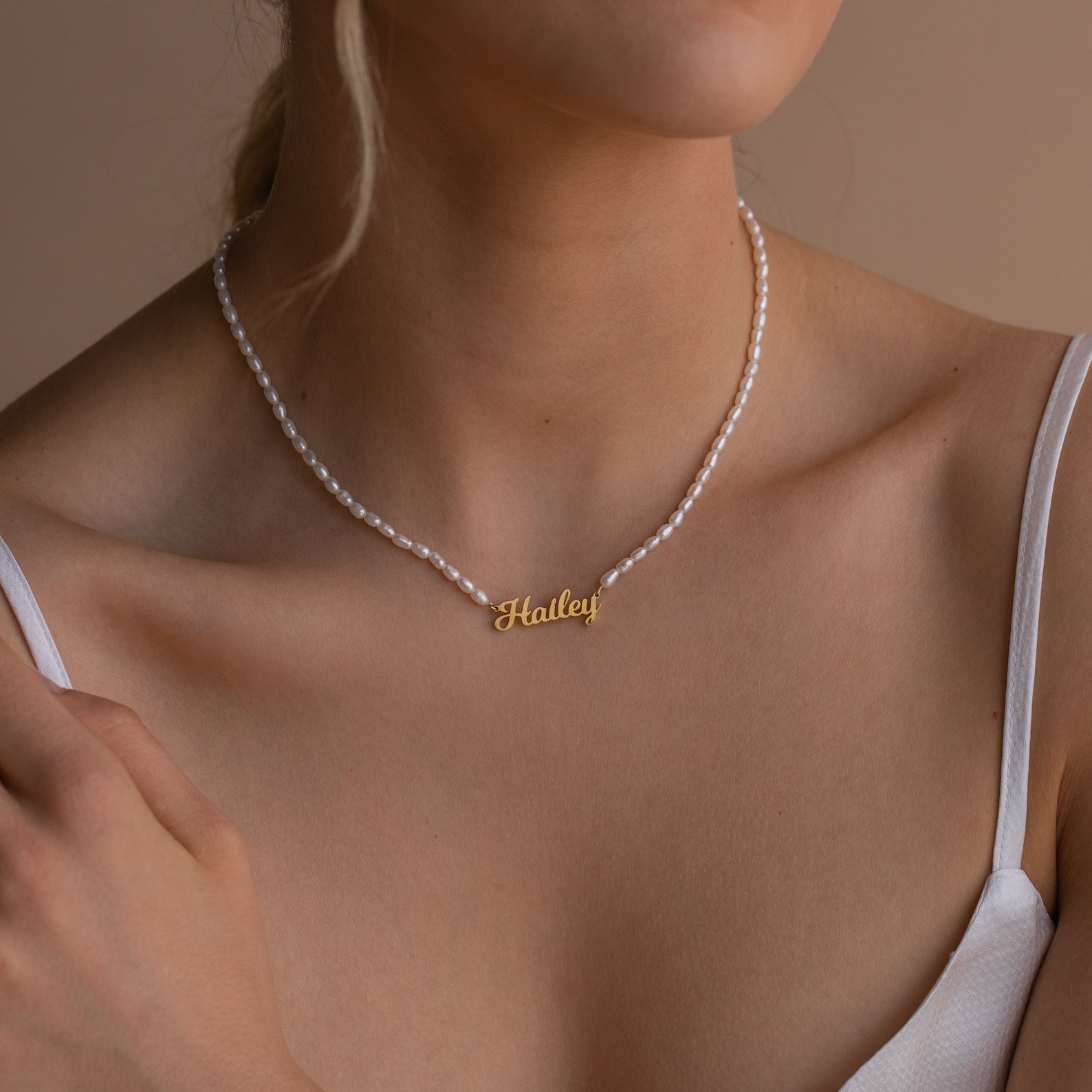 Mellow Pearl Name Necklace
