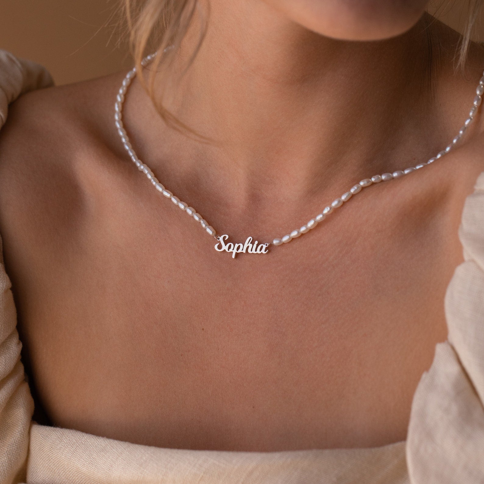 Mellow Pearl Name Necklace