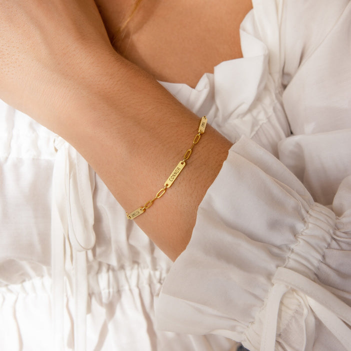 24K Gold Plated Bar Name Bracelet, Bracelets | Namefactory | Namefactory